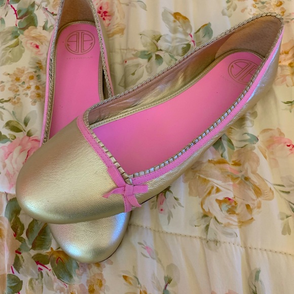 Lilly Pulitzer Via Palm Beach Gold Ballet Flats Size 9.5 - Picture 1 of 5